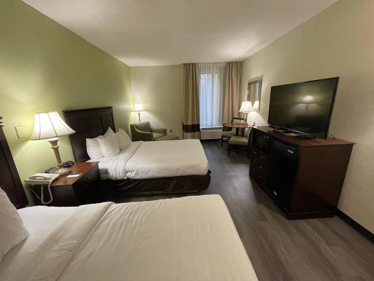 Comfort Inn Pinehurst - Southern Pines Bagian luar foto