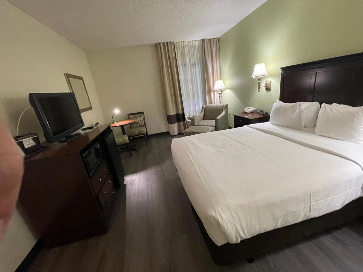 Comfort Inn Pinehurst - Southern Pines Bagian luar foto