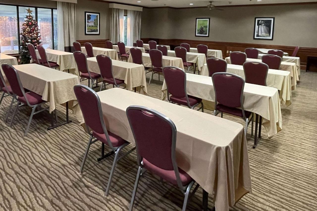 Comfort Inn Pinehurst - Southern Pines Bagian luar foto