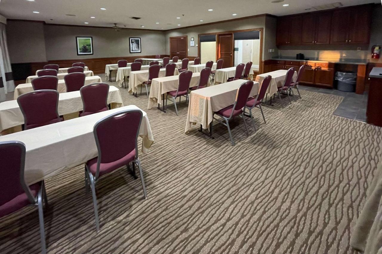 Comfort Inn Pinehurst - Southern Pines Bagian luar foto