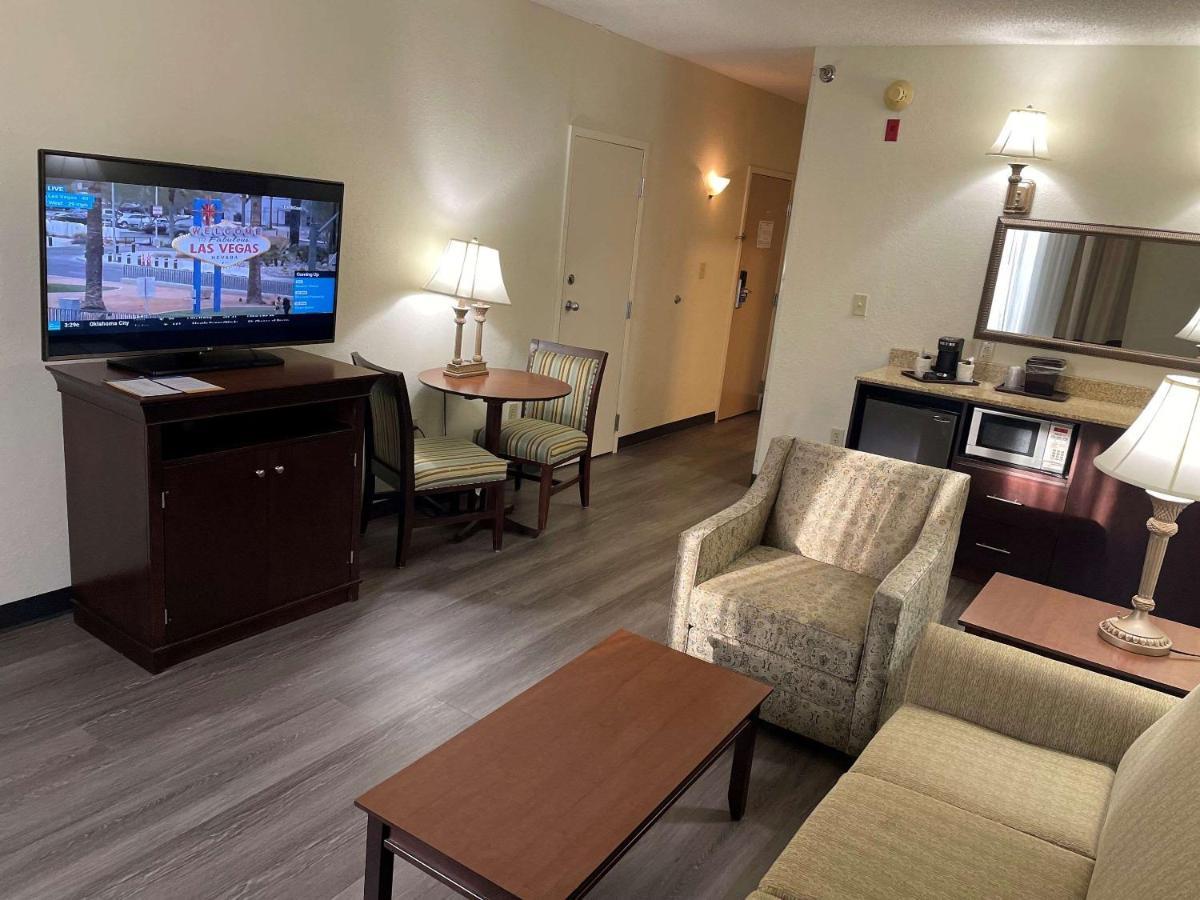Comfort Inn Pinehurst - Southern Pines Bagian luar foto