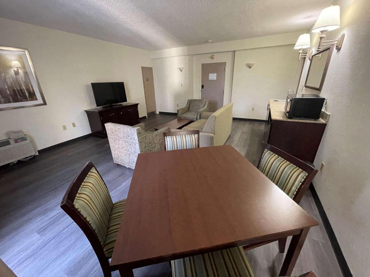 Comfort Inn Pinehurst - Southern Pines Bagian luar foto